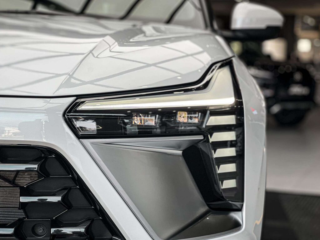 Đèn Led Mitsubishi X-Force