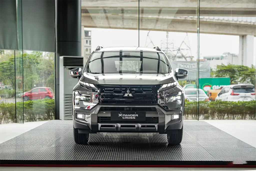 Mitsubishi Xpander Cross Bình Dương