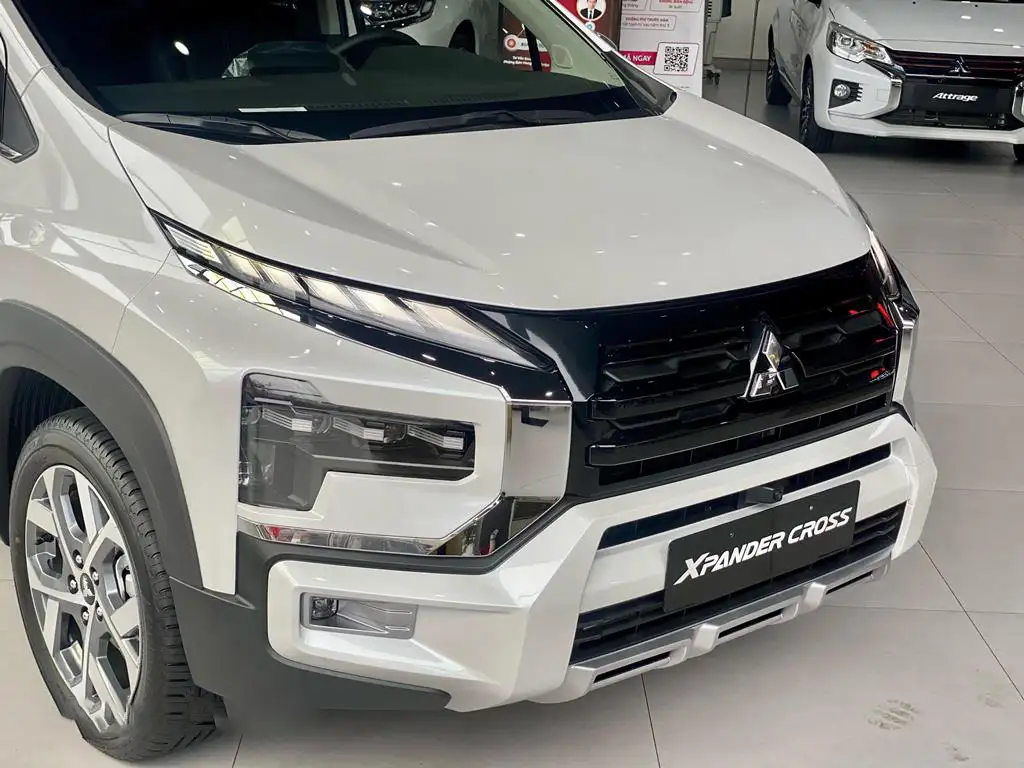 Xpander Cross màu trắng